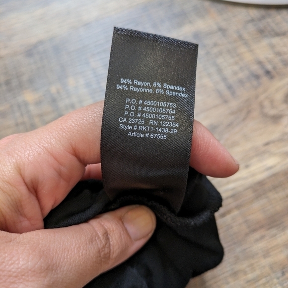 Aritzia Babaton Jeronimo Tank top - Picture 2 of 9